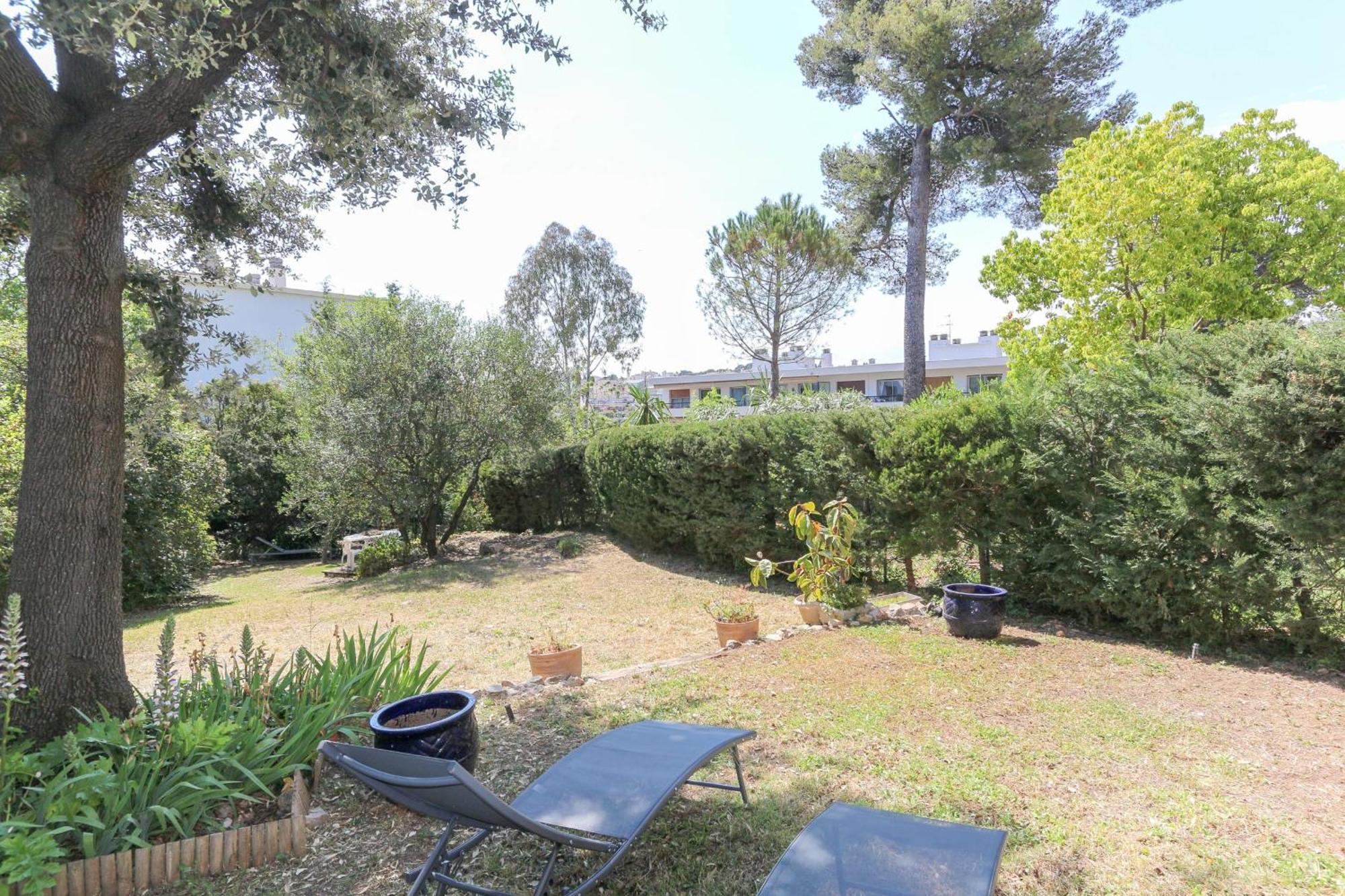 Charming & Bright Flat With Ac Garden 300m And Closed Garage - Benakey Cannes